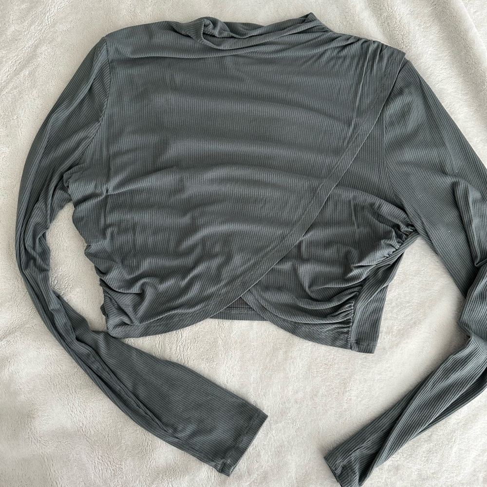 Long Sleeve Crop Top